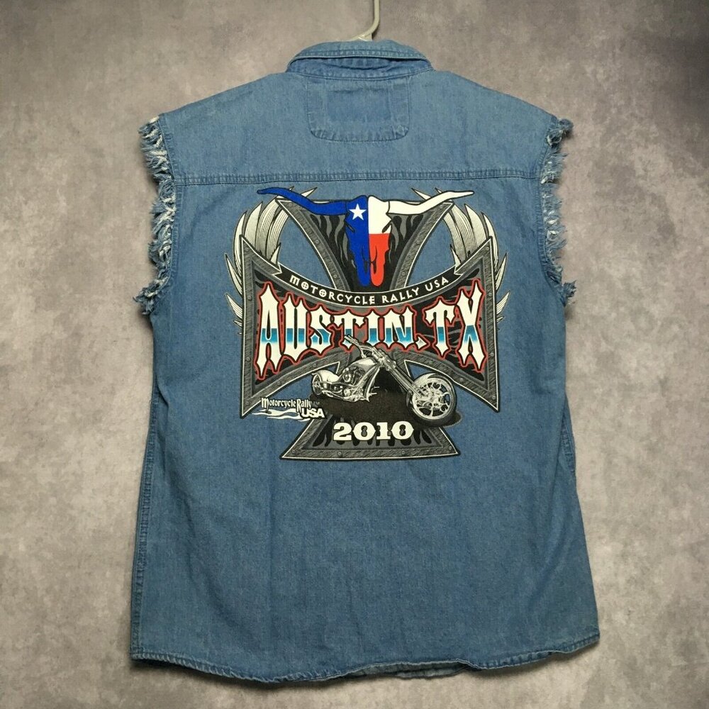 V Twin Men Sleeveless Chambray Shirt size Medium Motorcycle Rally Button Up Blue